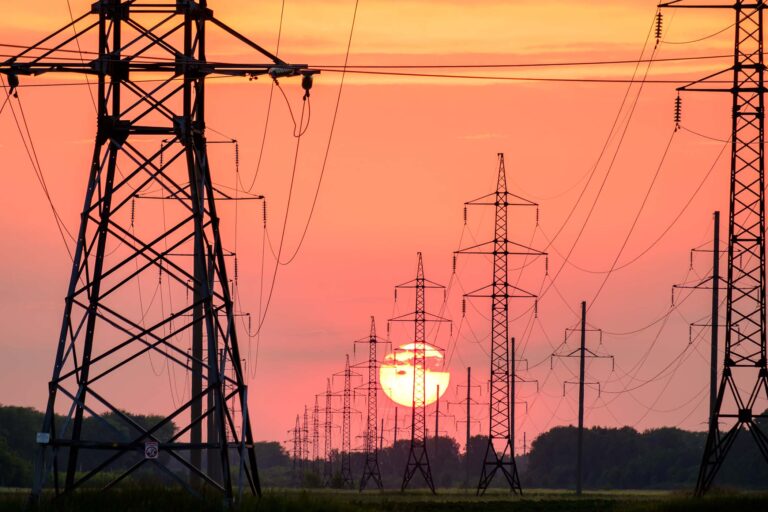 DOE picks National Grid, Berkshire Hathaway, Grid United transmission projects in first capacity buys